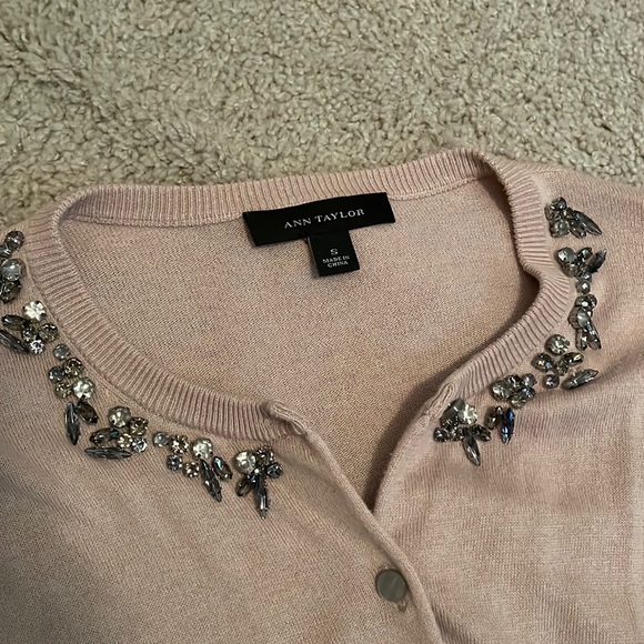 Ann Taylor cardigan - Picture 2 of 2